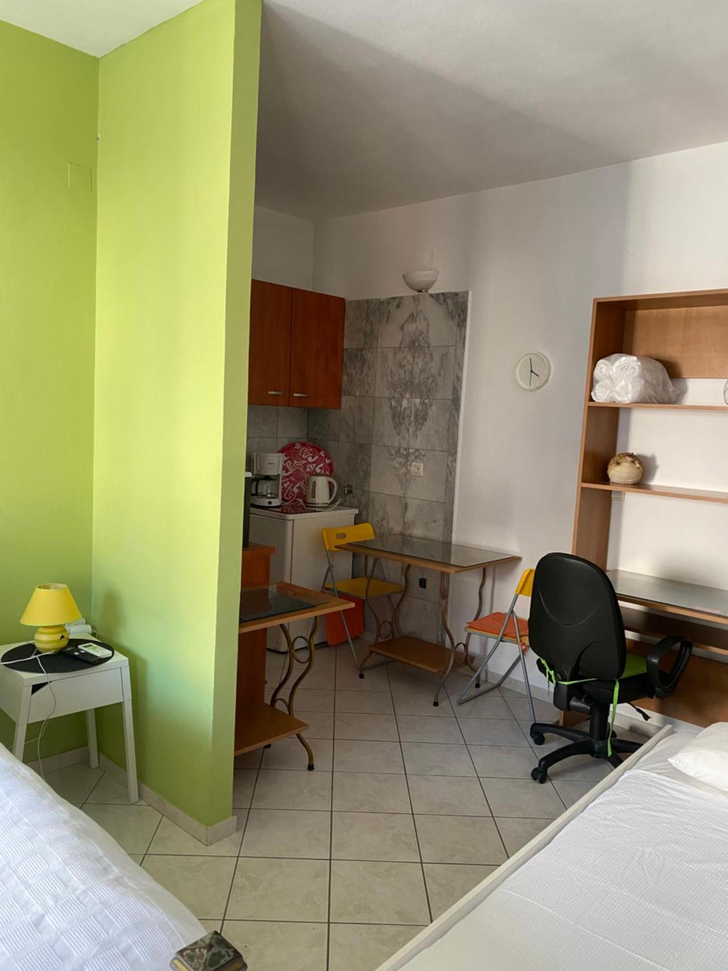 Maria'S Roomstudios Apartments Flats To Let Seaside Heart City Chantzara Spyropoulos Игуменица Экстерьер фото